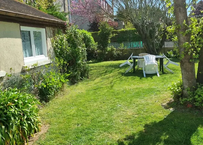 A 100m De La * Luc-sur-Mer