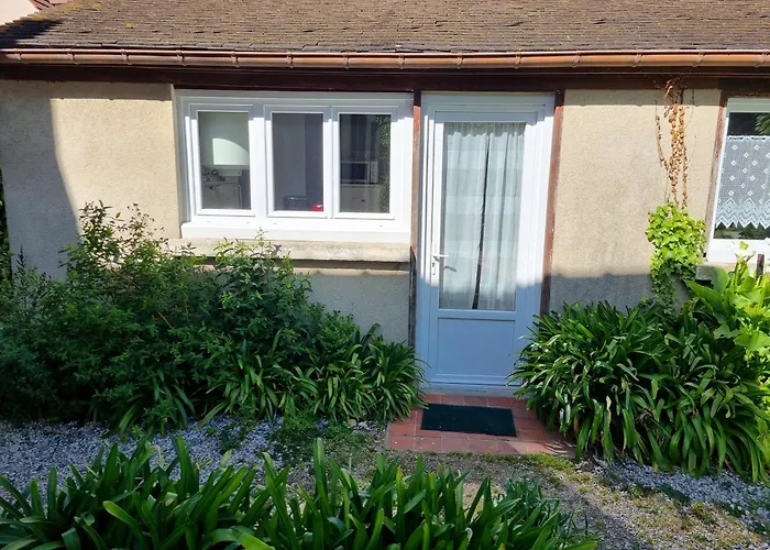 A 100m De La Apartment *