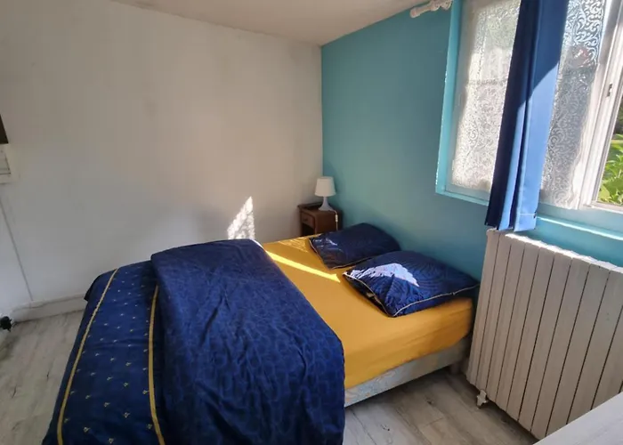 A 100m De La Apartment *